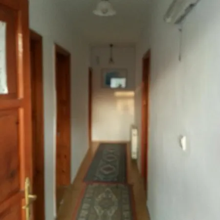 Bed & Breakfast Donen *